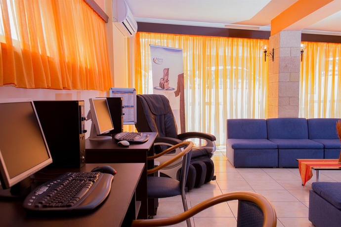 Imagen de los interiores del Hotel Europa, Rodas Town. Foto 7