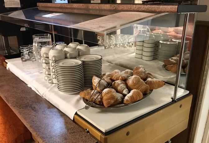 Imagen del bar/restaurante del Hotel Europa, San Giovanni di Fassa. Foto 6