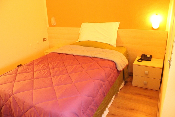 Imagen de la habitación del Hotel Europa, Sesto San Giovanni. Foto 9