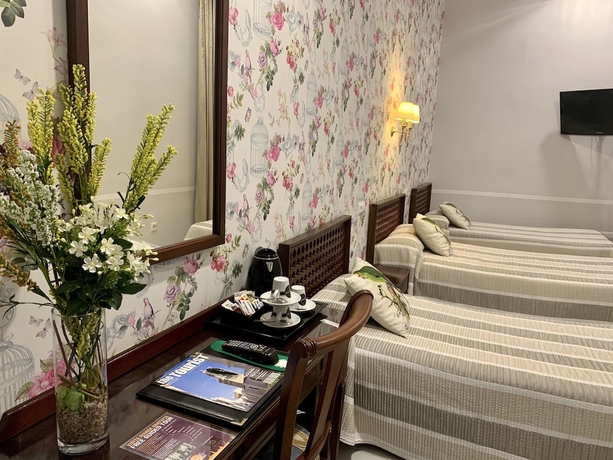 Imagen de la habitación del Hotel Europa, Sevilla. Foto 10