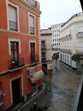 Imagen de la habitación del Hotel Europa, Sevilla. Foto 17