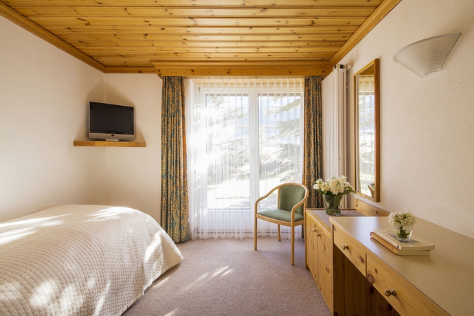 Imagen de la habitación del Hotel Europa St Moritz. Foto 6