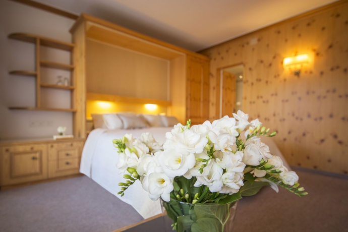 Imagen de la habitación del Hotel Europa St Moritz. Foto 7