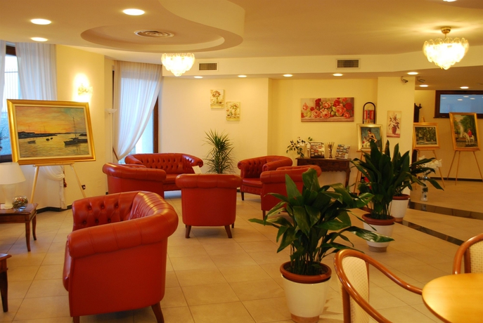 Imagen de los interiores del Hotel Europa Stabia. Foto 13
