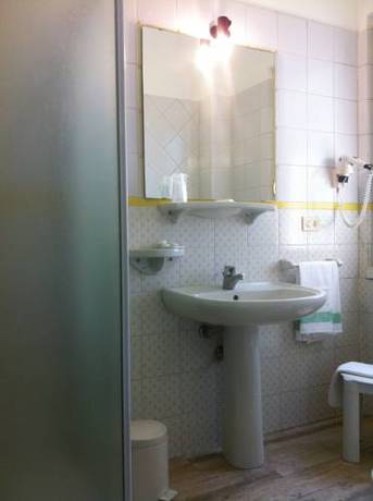 Imagen de la habitación del Hotel Europa, Termoli. Foto 2