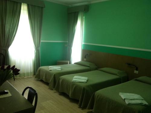 Imagen de la habitación del Hotel Europa, Termoli. Foto 6
