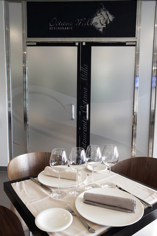 Imagen del bar/restaurante del Hotel Europa, UTEBO. Foto 2