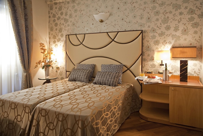 Imagen de la habitación del Hotel Europa, Verona. Foto 15