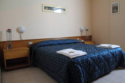 Imagen de la habitación del Hotel Europa, Villafranca de Verona. Foto 15