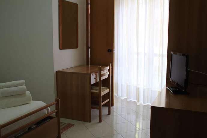 Imagen de la habitación del Hotel Europa, Vittoria. Foto 10