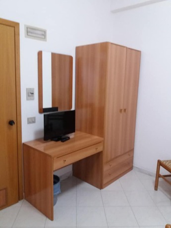Imagen de la habitación del Hotel Europa, Vittoria. Foto 13
