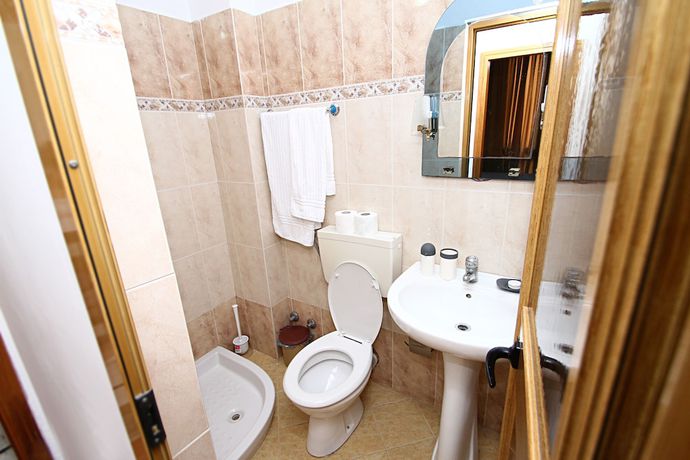 Imagen de la habitación del Hotel Europa, Vlore. Foto 6