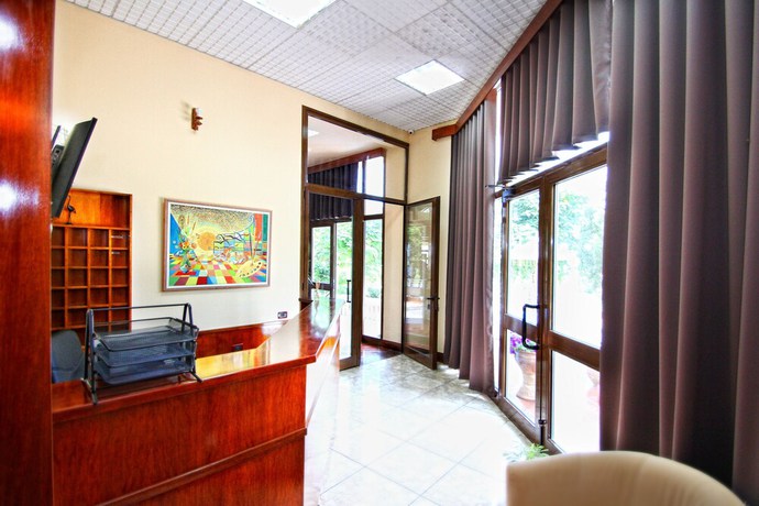 Imagen de los interiores del Hotel Europa, Vlore. Foto 18