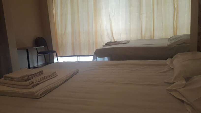 Imagen de la habitación del Hotel Europalace, Batumi. Foto 16