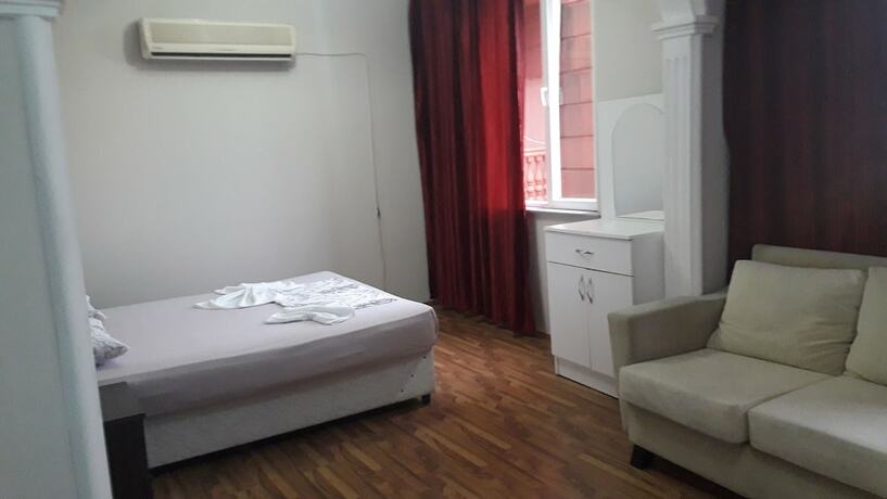 Imagen de la habitación del Hotel Europalace, Batumi. Foto 17