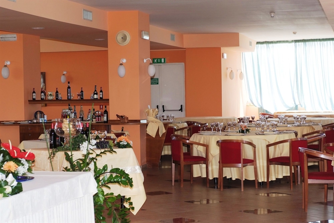 Imagen del bar/restaurante del Hotel Europalace, Todi. Foto 5