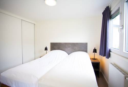 Imagen de la habitación del Hotel Europarcs Parc Du Soleil. Foto 8