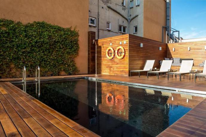 Imagen de la piscina del Hotel Europark. Foto 20