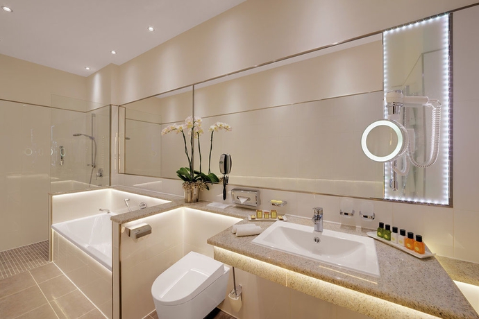 Imagen de la habitación del Hotel Europäischer Hof Heidelberg. Foto 3