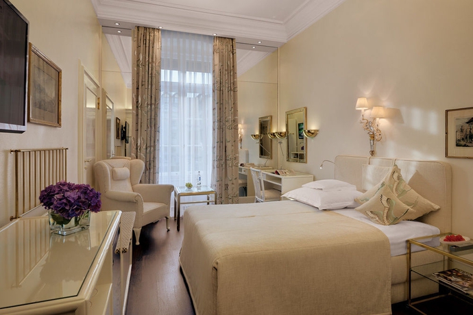 Imagen de la habitación del Hotel Europäischer Hof Heidelberg. Foto 12