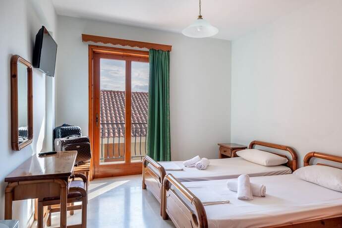 Imagen de la habitación del Hotel Europe, Argostoli. Foto 16