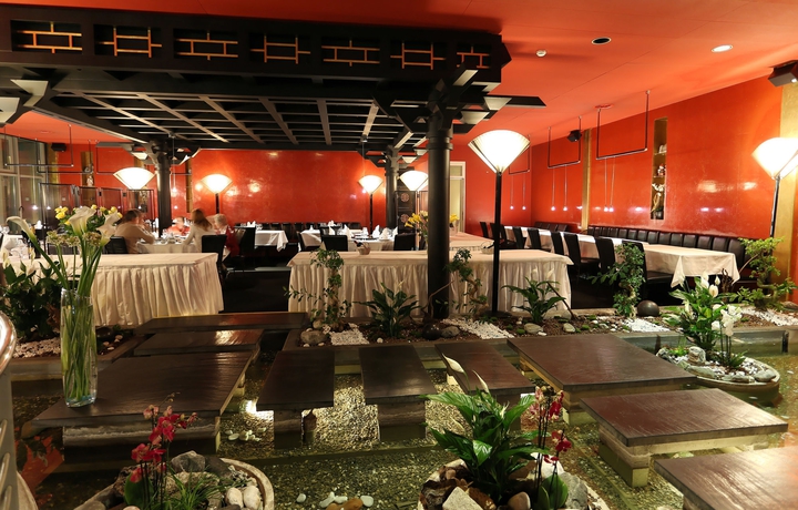 Imagen del bar/restaurante del Hotel Europe Davos. Foto 4