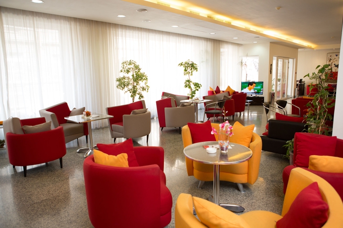 Imagen de los interiores del Hotel Europe, Ereván. Foto 14