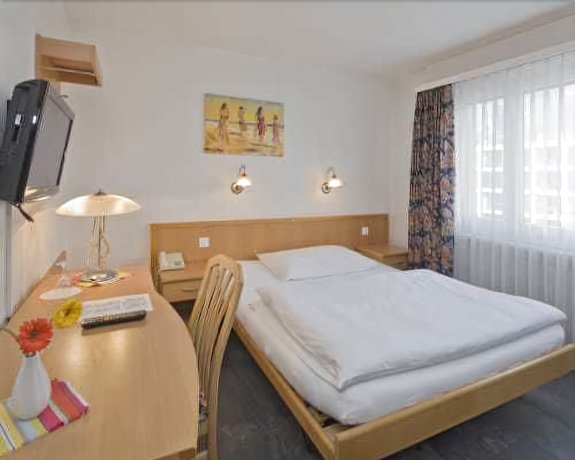 Imagen de la habitación del Hotel Europe Garni. Foto 8
