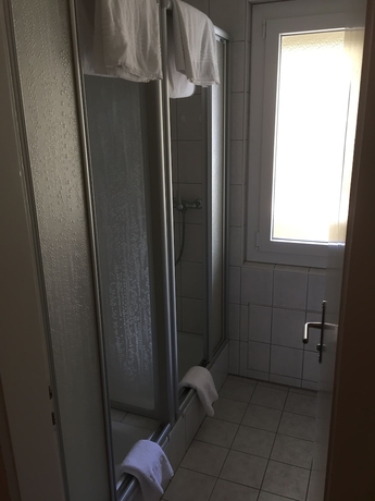 Imagen de la habitación del Hotel Europe Garni. Foto 13