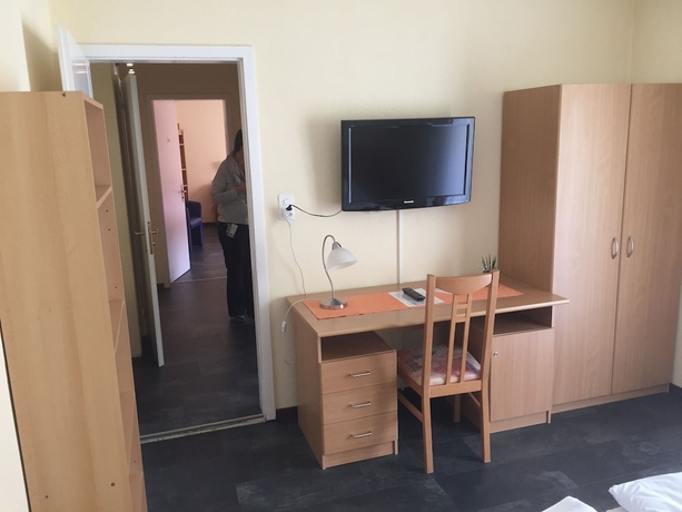 Imagen de la habitación del Hotel Europe Garni. Foto 17