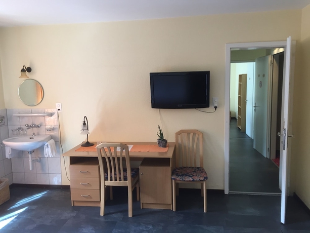 Imagen de la habitación del Hotel Europe Garni. Foto 18