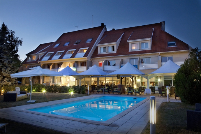 Imagen de la piscina del Hotel Europe Haguenau - and Spa. Foto 15