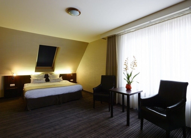 Imagen de la habitación del Hotel Europe, Ostende. Foto 3