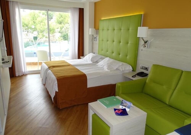 Imagen de la habitación del Hotel Europe Playa Marina - Adults Only. Foto 11