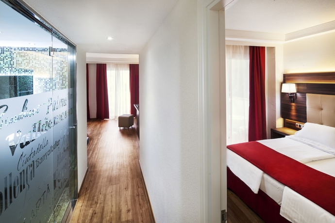 Imagen de la habitación del Hotel Europe Playa Marina - Adults Only. Foto 12