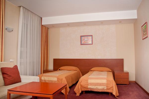 Imagen de la habitación del Hotel Europe, Samara. Foto 7