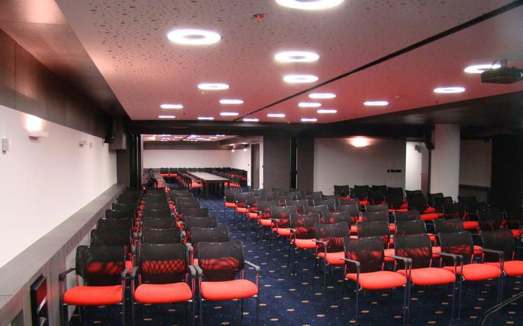 Imagen de los interiores del Hotel Europe, Sarajevo. Foto 15