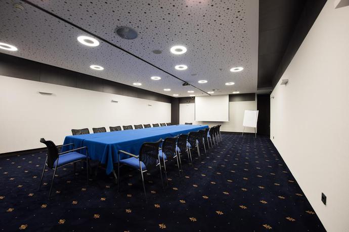 Imagen de los interiores del Hotel Europe, Sarajevo. Foto 16