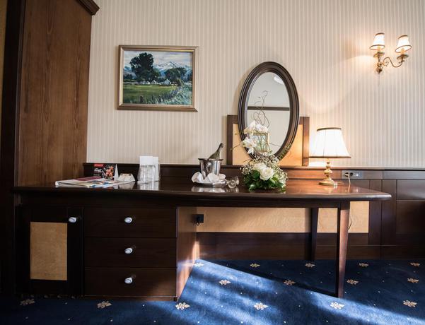 Imagen de la habitación del Hotel Europe, Sarajevo. Foto 14