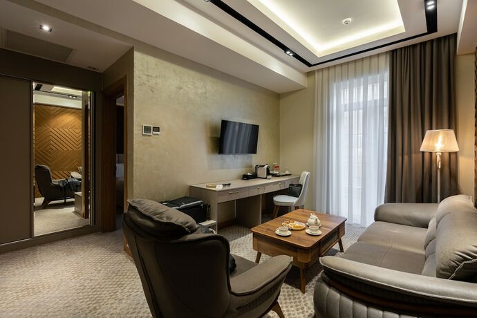 Imagen de la habitación del Hotel Europe, Taskent. Foto 19