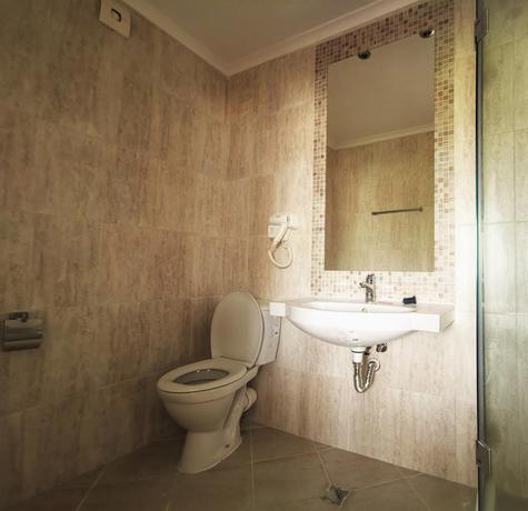 Imagen de la habitación del Hotel Europe and Casino. Foto 10