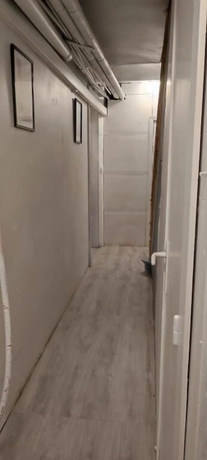 Imagen de los interiores del Hotel European District Studios. Foto 19