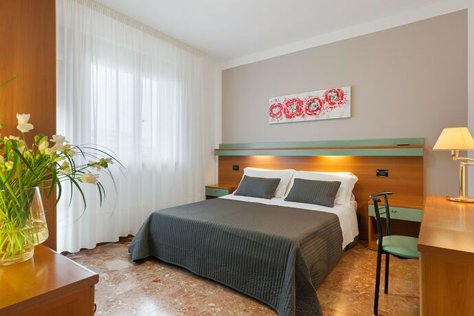 Imagen de la habitación del Hotel Europeo, Chioggia. Foto 17