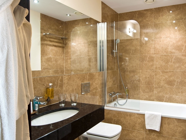 Imagen de la habitación del Hotel Europeum. Foto 13