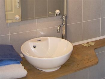 Imagen de la habitación del Hotel Europhotel Maupas. Foto 15