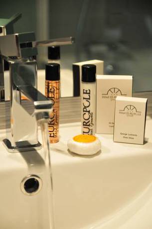 Imagen de la habitación del Hotel Europole. Foto 5