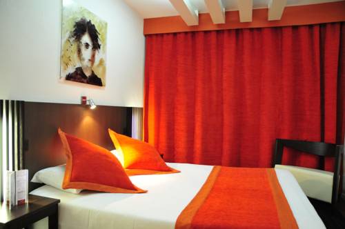 Imagen de la habitación del Hotel Europole. Foto 7