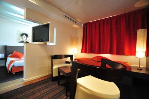 Imagen de la habitación del Hotel Europole. Foto 10