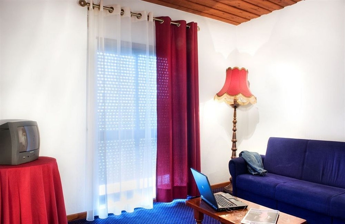 Imagen de los interiores del Hotel Eurosol Seia Camelo. Foto 9