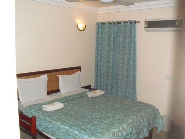 Imagen de la habitación del Hotel Eurostar International. Foto 8